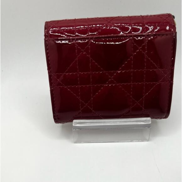 GUC Dior Red Lotus Cannage Patent Trifold Wallet - Picture 2 of 11